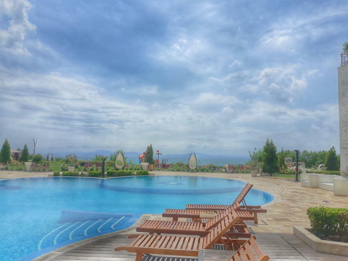 Diamond Apartment №1 - Relax Holiday Views Sea And Pool Бургас Экстерьер фото